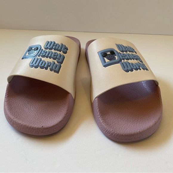 Disney x Coach Sport Slide with Walt Disney World and Mickey Mouse - Picture 8 of 13